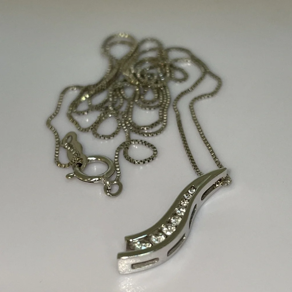 Solid 14K White Gold Natural Diamond Pendant Box Link Neck Chain Necklace